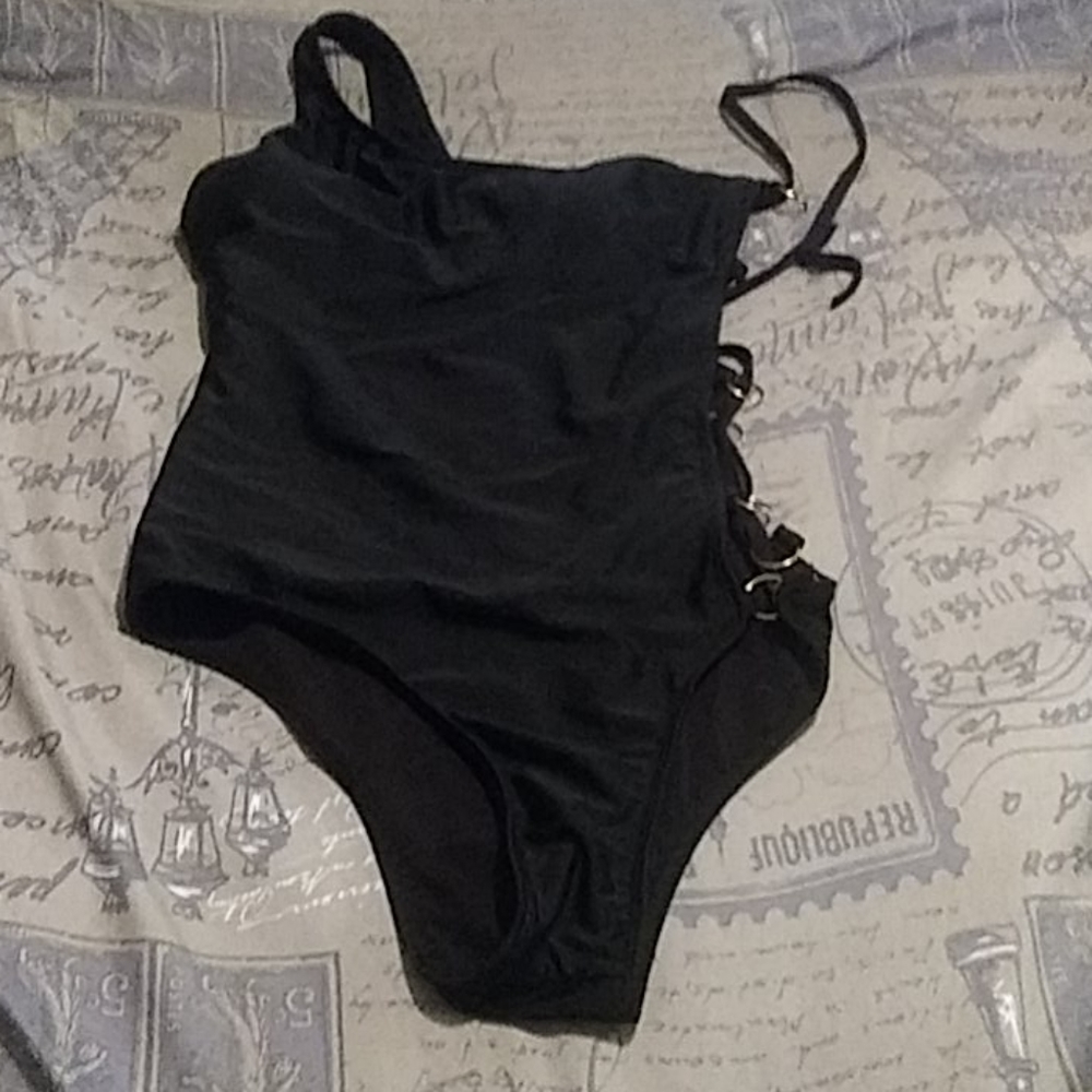 Bathing suit